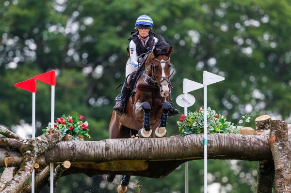 Sara Algotsson-Ostholt och Dynamite Jack. Foto: Tomas Holcbecher