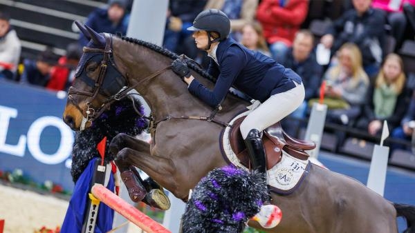 Erica Swartz Ryan och Cavicii gjorde sin första världscup för detta året. Foto: Tomas Holcbecher