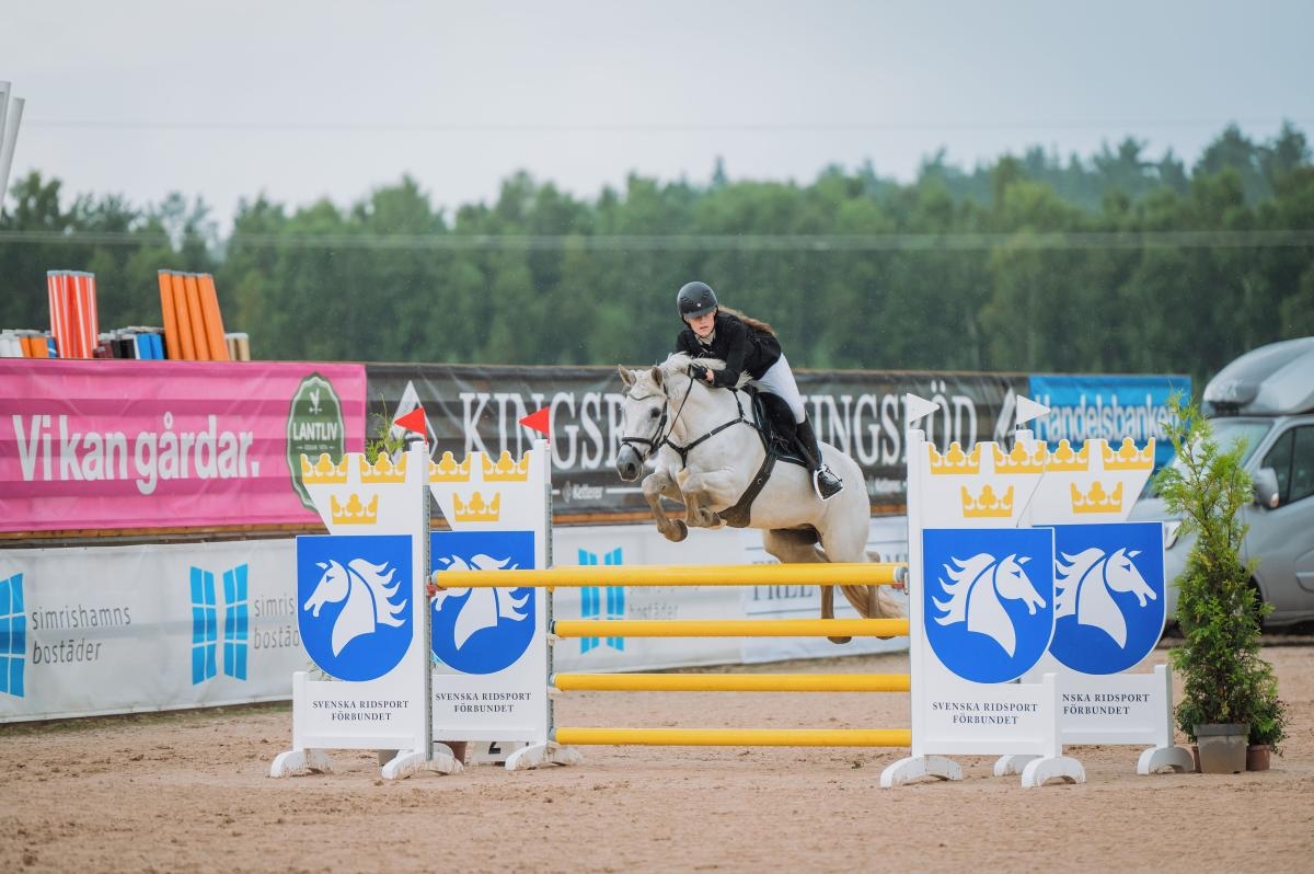 Tindra Palmér och Munsboro Highlander vann utomhus-SM 2024 för C-ponny. Arkivfoto: Ida Lindemann