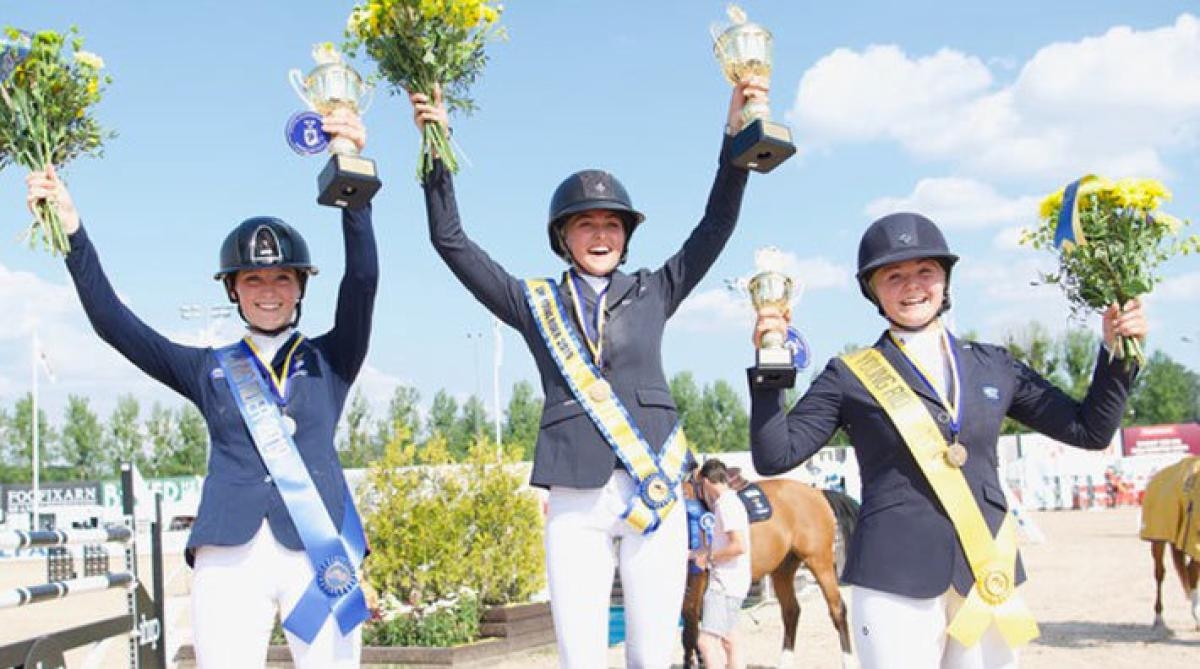 Ottilia Lundgren bästa young rider – höll ledningen genom hela SM