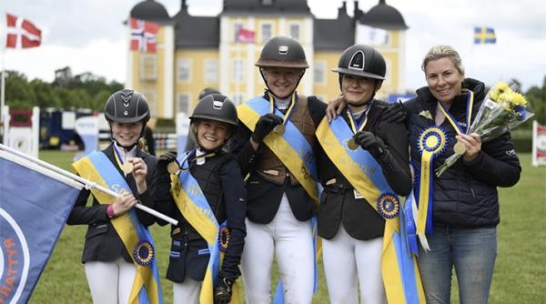 Örebro ryttarteam tog ponnyernas SM-guld: "Stämningen i laget är naturligtvis fantastisk"