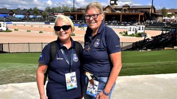 Louise tillsammans med landslagsledaren Agneta Aronsson. Foto: Haide Westring