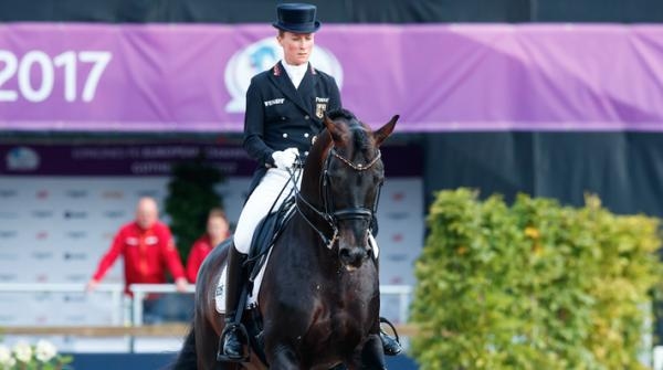 Toppryttaren Helen Langehanenberg fick barn i juni. Foto: Tomas Holcbecher