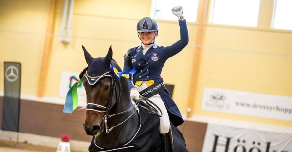 Cecilia Bergåkra i finalen av Live Arena & Dressage Power YR Trophy. Foto: Roland Thunholm