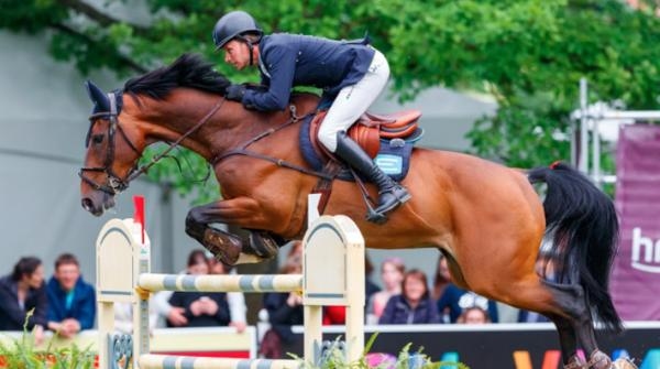 Douglas Lindelöw rider inte i det svenska laget på fredagseftermiddagen. Foto: Tomas Holcbecher