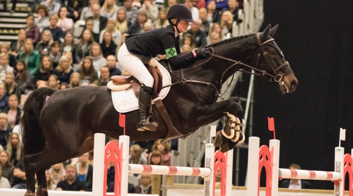 Alice Tapper samlar rutin i Scandinavium. Foto: Malin Larsson