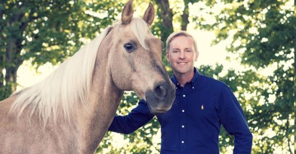 <i>Oavsett vilken gren du är intresserad av är det viktigaste av allt att ha kul med sin häst. Tobbes motto är "Love and respect your horse". Foto: Amanda Stiverius</I>